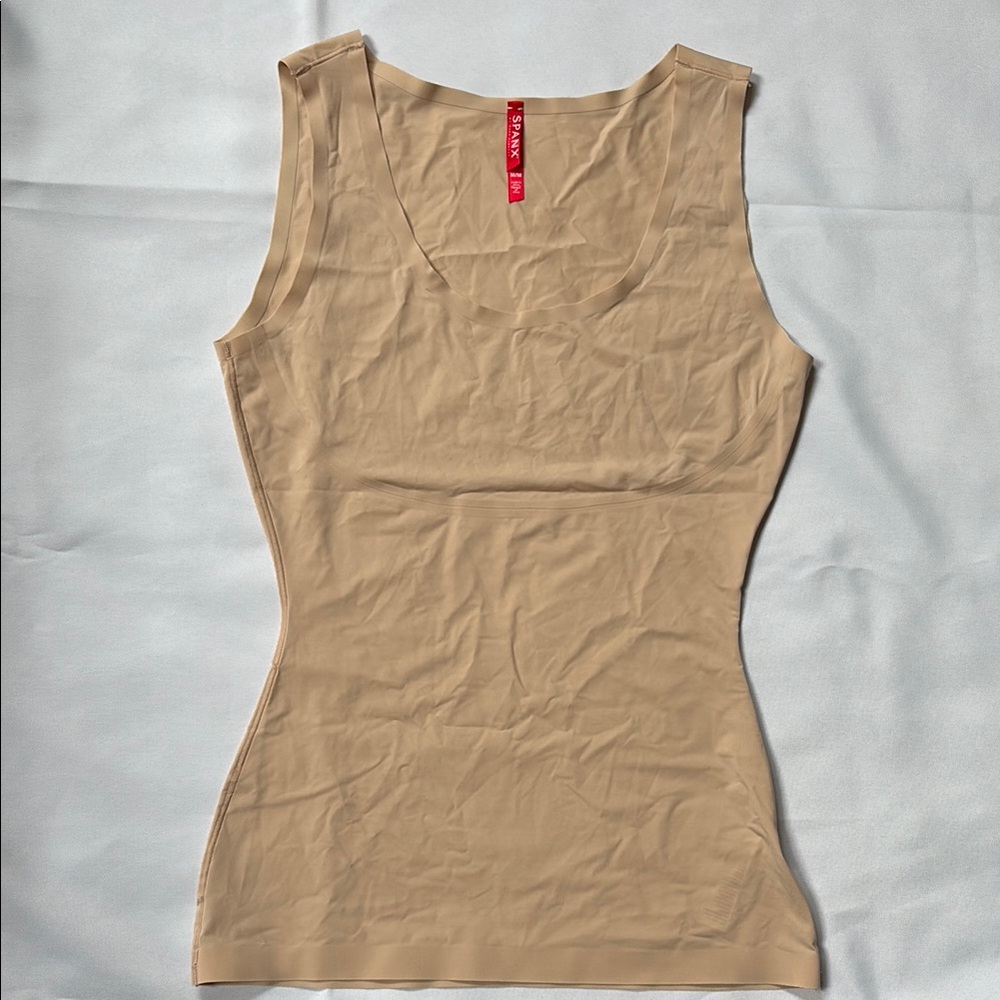 (2) SPANX Shapewear Camisole Tank Tops Beige/Cream/Tan M/M